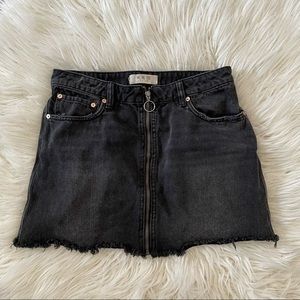 Free people we the free gray zippered jean skirt frayed‎ hem 29